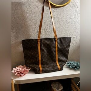 Vintage XL Luis Vuitton tote